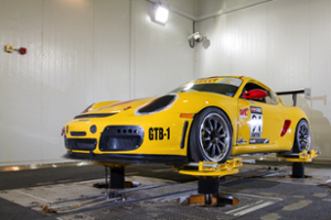 Porsche Cayman Suspension Tuning on 4-Poster Shaker