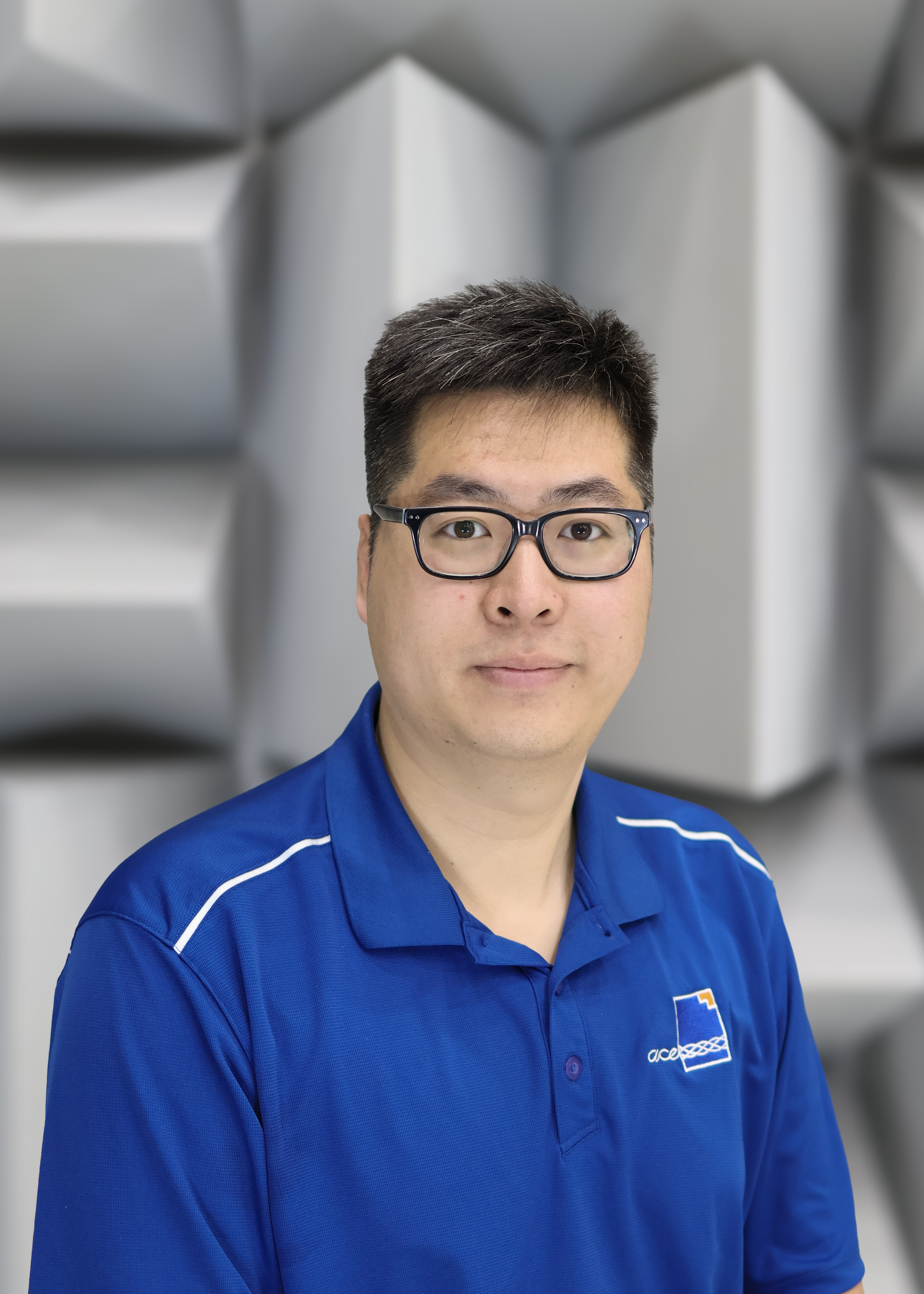 2026-tom-long-li-headshot