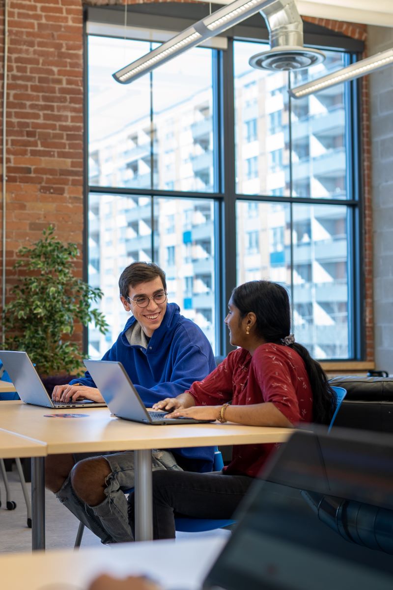 Students working together in Charles Hall at Ontario Tech University