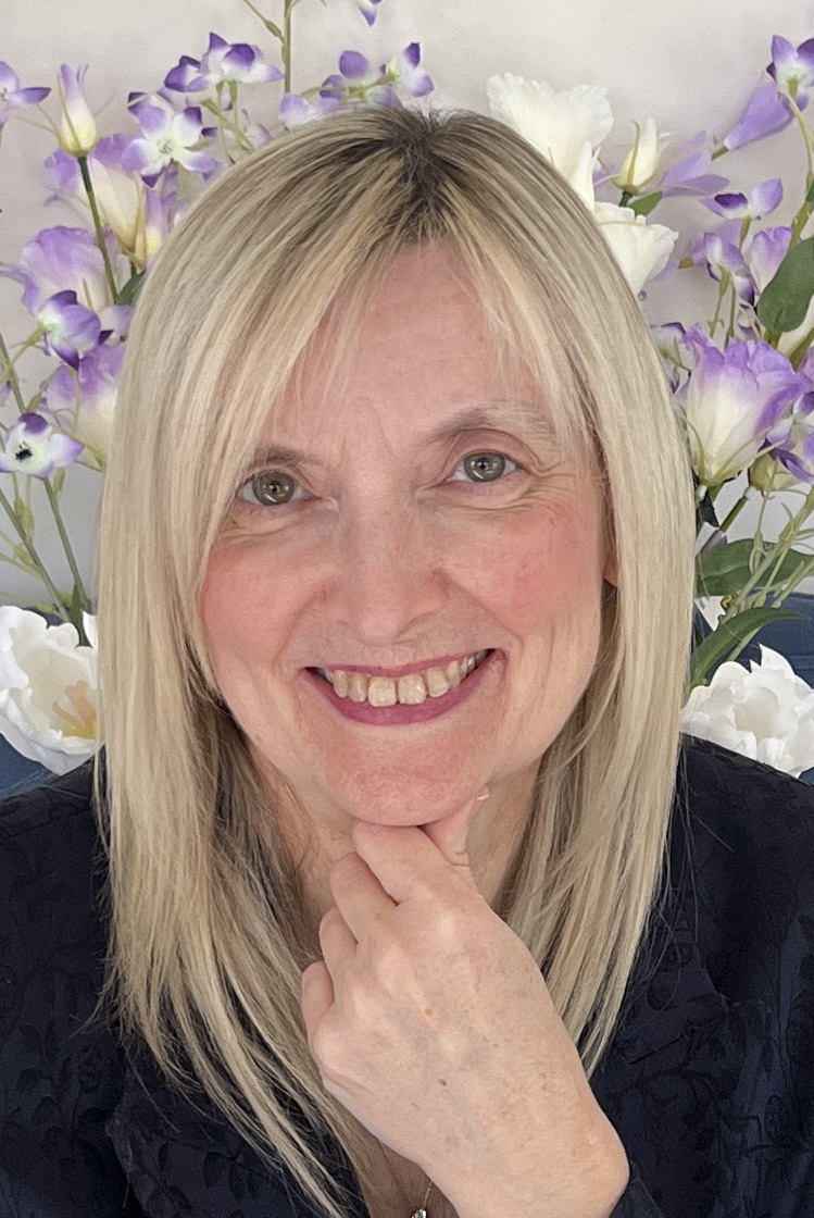 Headshot of Carolyn McGregor