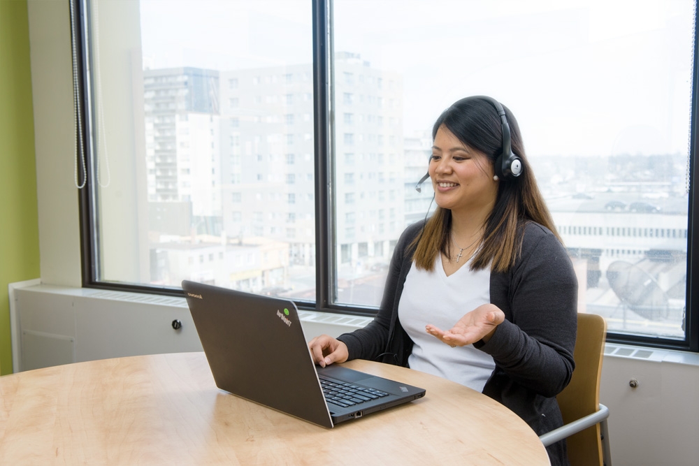 Student attending a virtual classroom