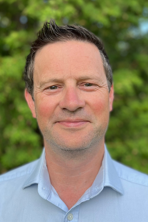 Peter Lewis