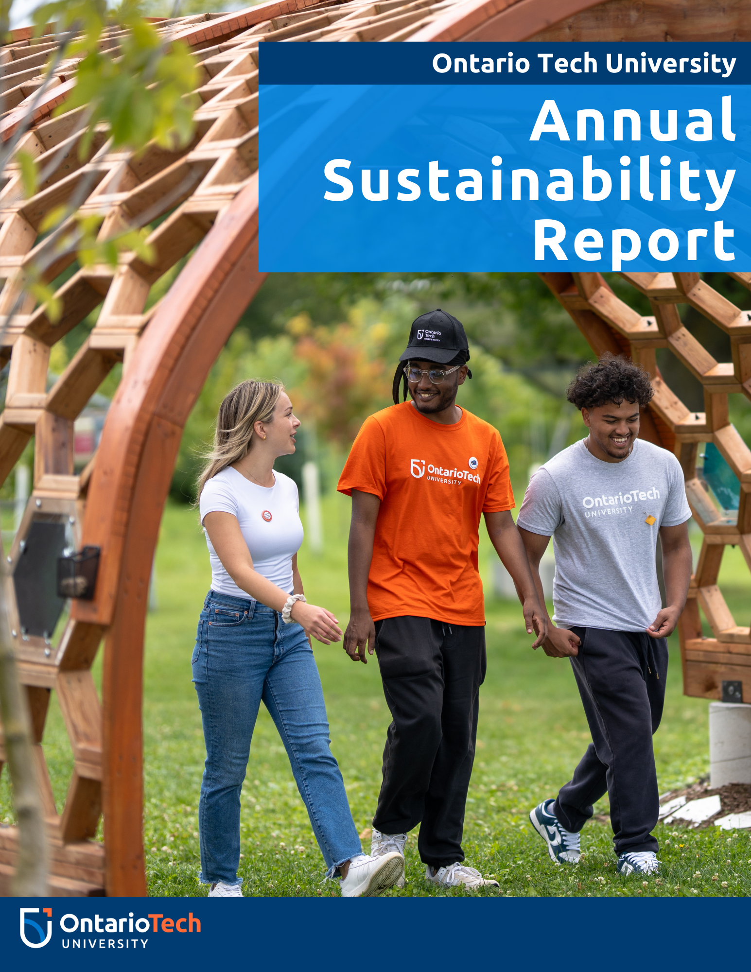 Students walking under honeycomb archway at the campus farmlands,