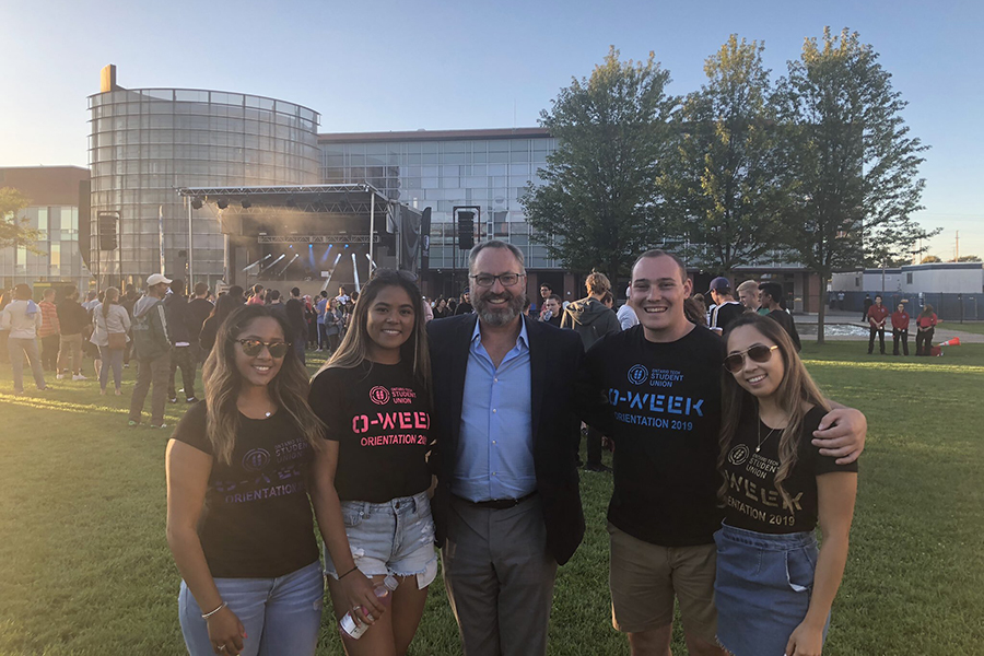 President Steven Murphy with students at O-Week (Orientation), 2019.