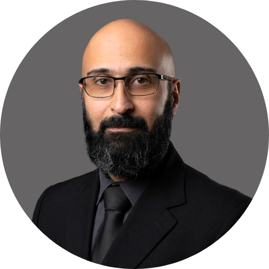 Headshot of Dr. Ali Hosseini