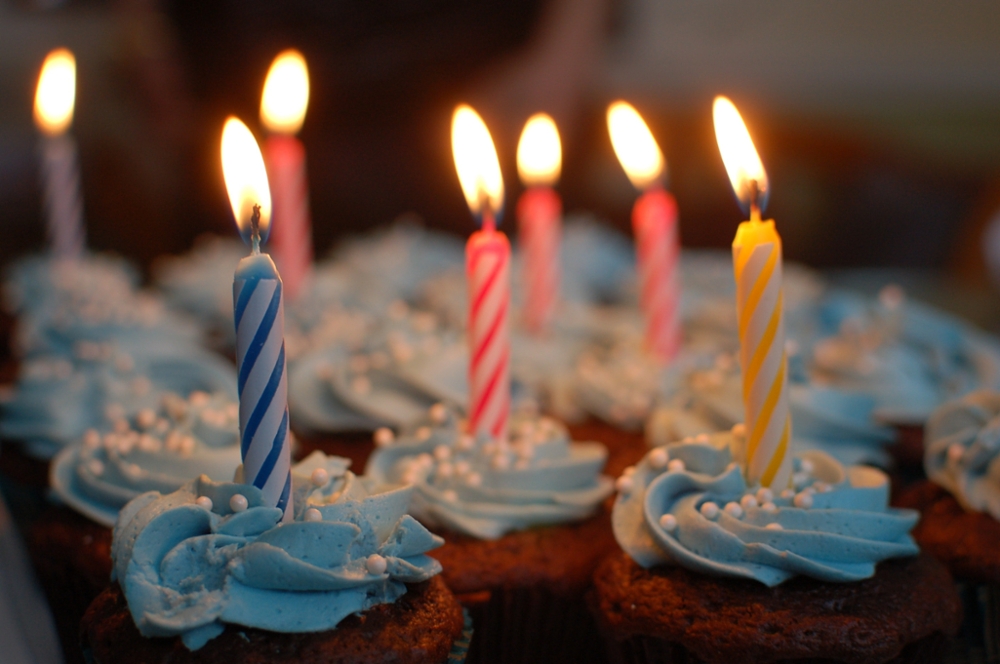 birthday blue cake