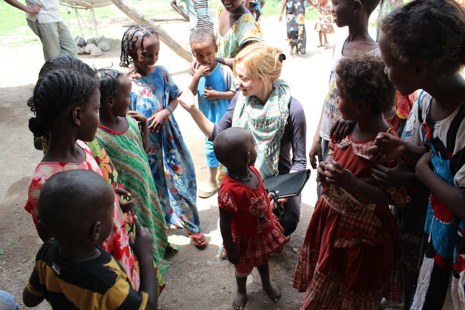 Samantha Nutt in Gewane, Afar, Ethiopia. (Photo: War Child Canada)