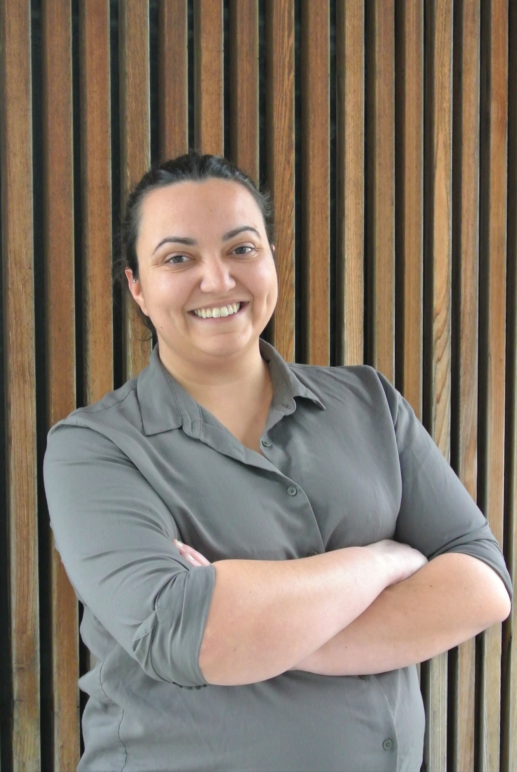 A portrait of Renata Barichello, a chemistry student